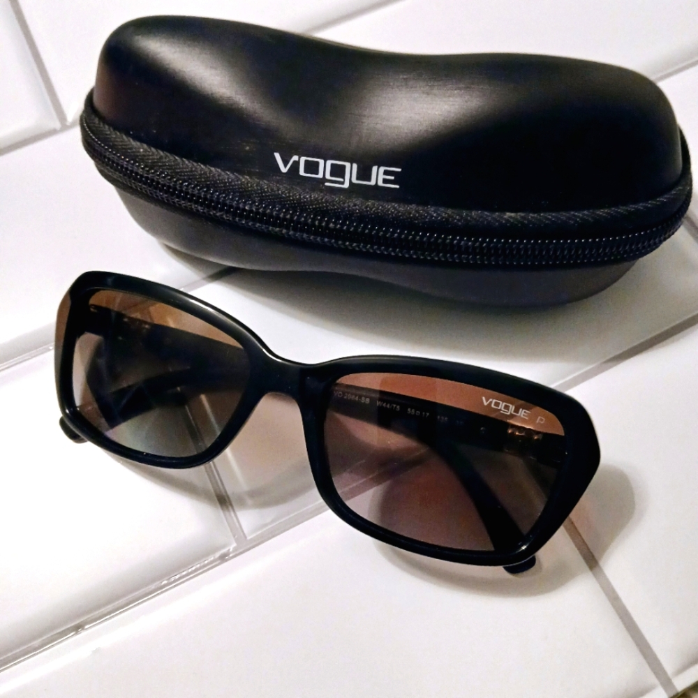 Vogue Sunglasses w/ Case VO 2964-SB